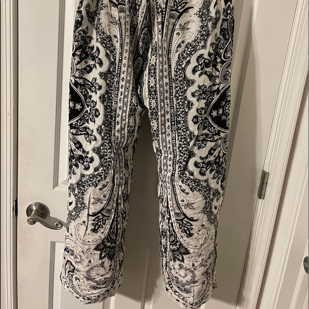 Flowy Pants - Picture 2 of 4